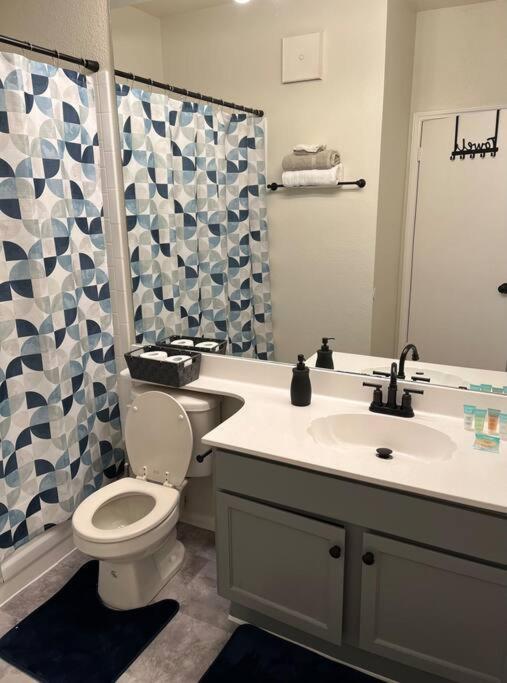 Home Away From Home-Cozy 2 Bdrm Condo/Med Cntr/Nrg Houston Eksteriør bilde